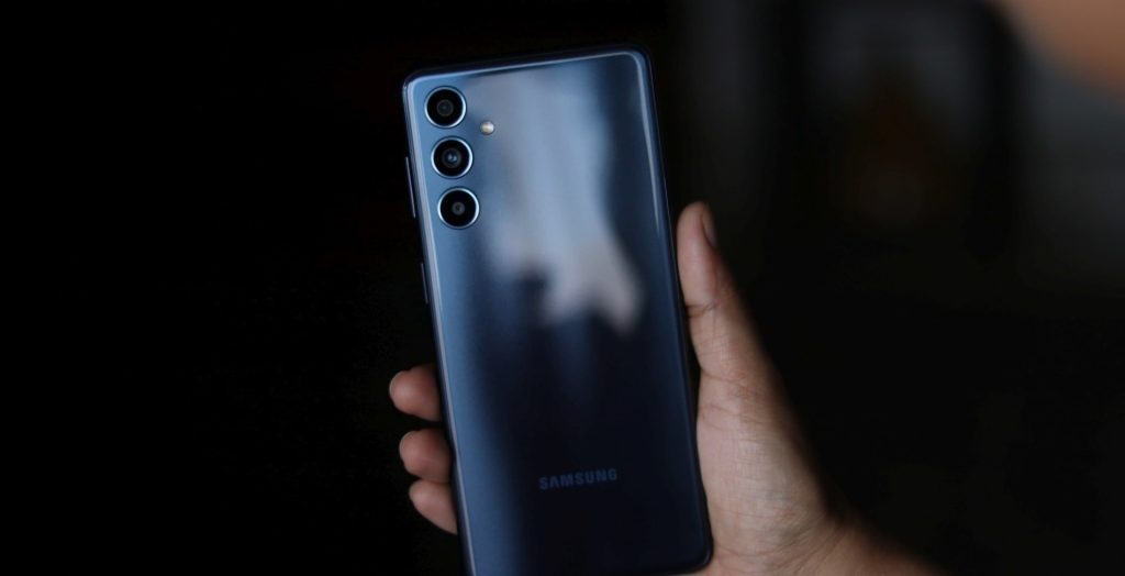 معرفی و برسی گوشی سامسونگ M54