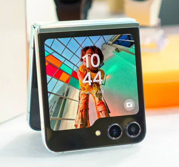 معرفی Galaxy Z Flip5